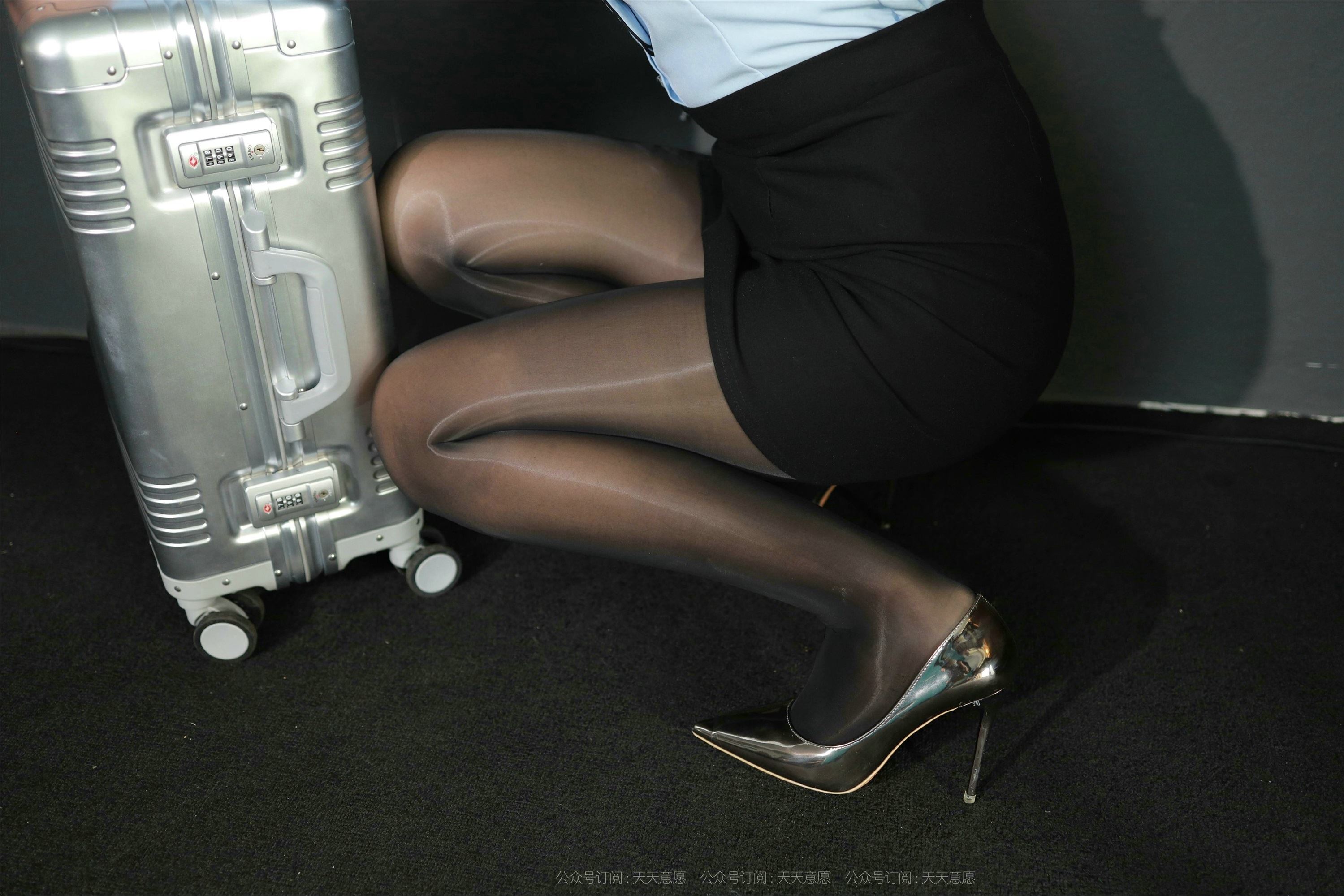 IESS异思趣向  2021.10.24 丝享家956：星星《OL职业装展示》